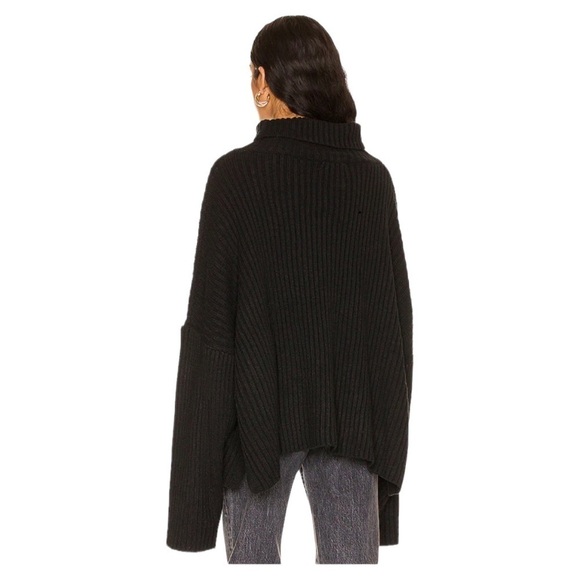NWT BLC The Label Casey Sweater in Black - Picture 12 of 12